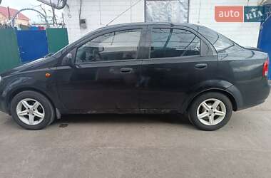 Седан Chevrolet Aveo 2005 в Горішніх Плавнях
