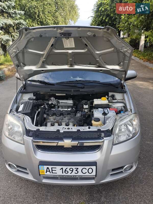 Седан Chevrolet Aveo 2008 в Дніпрі