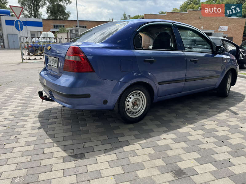 Седан Chevrolet Aveo 2008 в Лубнах