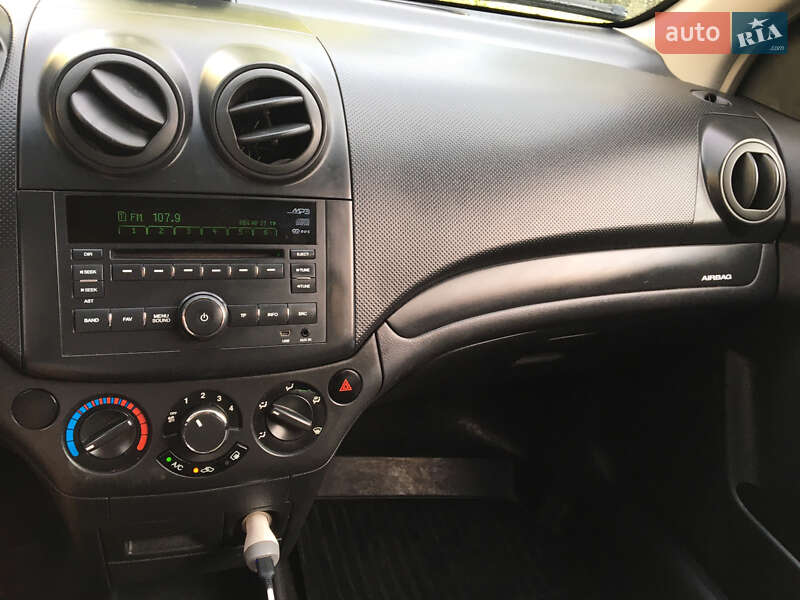 Хэтчбек Chevrolet Aveo 2011 в Запорожье фото 15 Хэтчбек Chevrolet Aveo 2011 в Запорожье