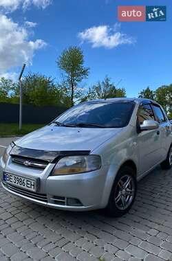 Хэтчбек Chevrolet Aveo 2008 в Ивано-Франковске