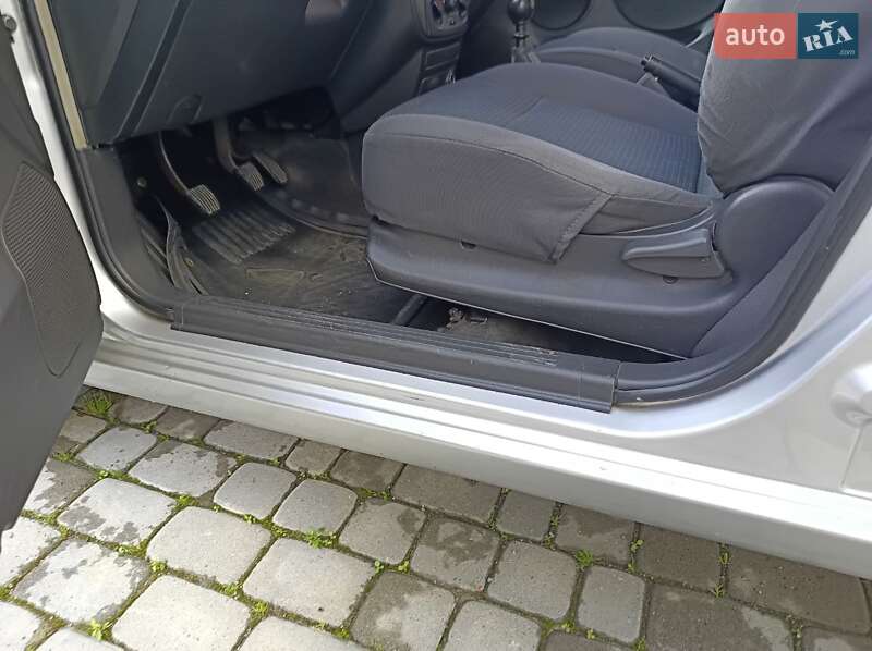 Хетчбек Chevrolet Aveo 2008 в Івано-Франківську