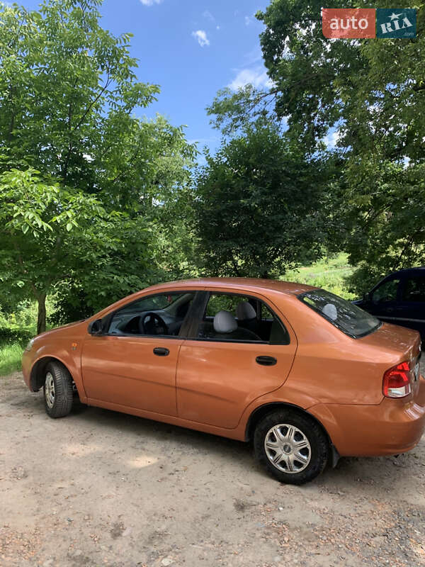 Седан Chevrolet Aveo 2005 в Дублянах