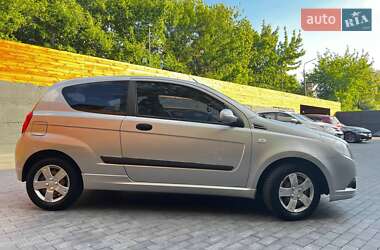 Хэтчбек Chevrolet Aveo 2008 в 