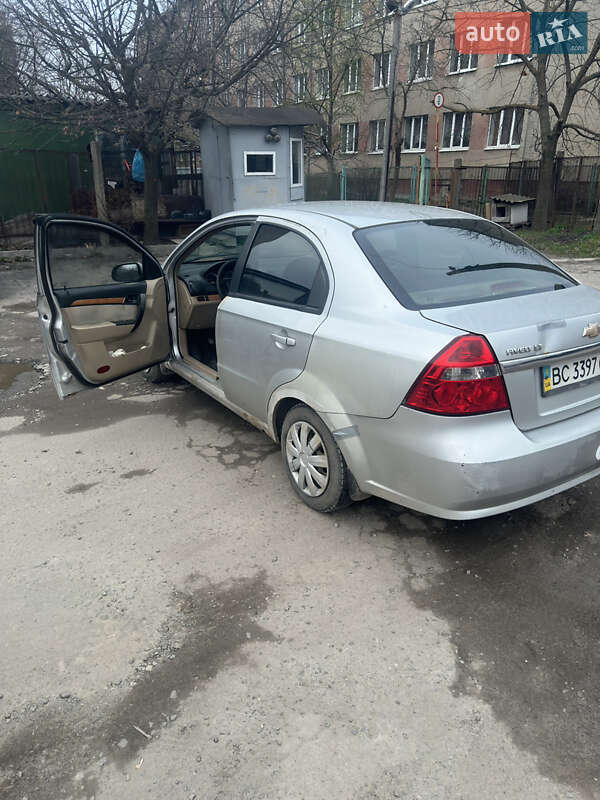 Седан Chevrolet Aveo 2008 в Львове