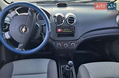 Хэтчбек Chevrolet Aveo 2008 в 