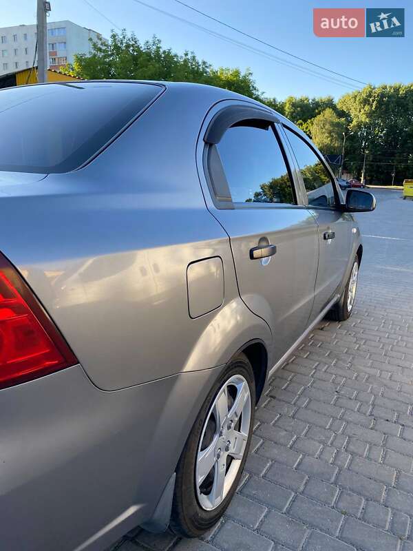 Седан Chevrolet Aveo 2008 в Хмельницком