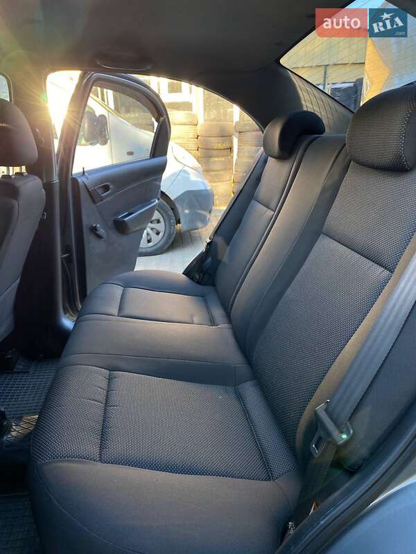 Седан Chevrolet Aveo 2008 в Хмельницком