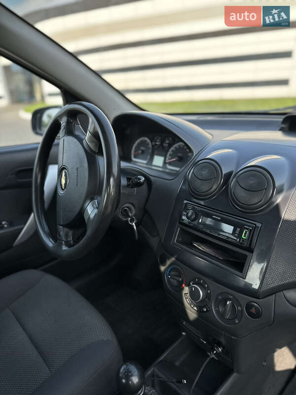 Седан Chevrolet Aveo 2006 в Одессе