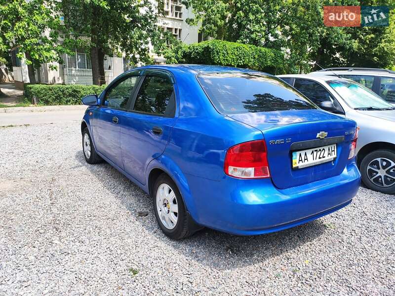 Седан Chevrolet Aveo 2005 в Запоріжжі