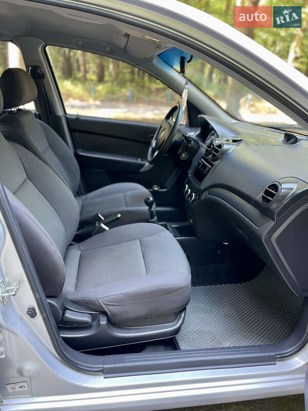 Седан Chevrolet Aveo 2007 в Виннице