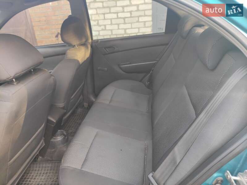 Седан Chevrolet Aveo 2008 в Павлограде