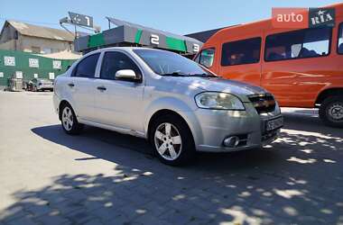 Седан Chevrolet Aveo 2006 в Чернівцях
