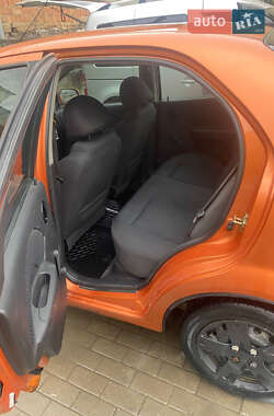 Седан Chevrolet Aveo 2006 в Черновцах