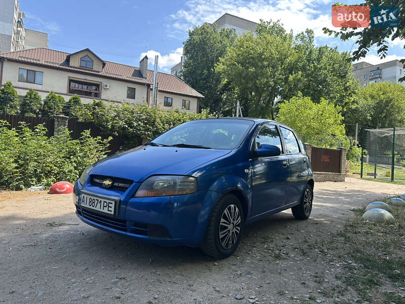 Хетчбек Chevrolet Aveo 2006 в 