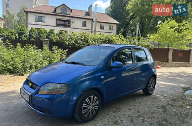 Хетчбек Chevrolet Aveo 2006 в 