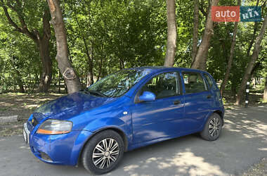 Хетчбек Chevrolet Aveo 2006 в 