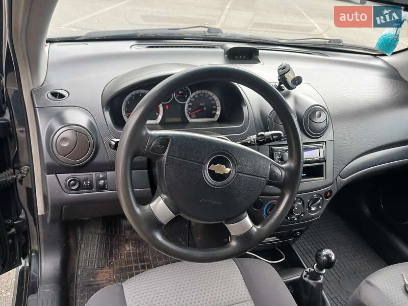 Хэтчбек Chevrolet Aveo 2008 в Киеве