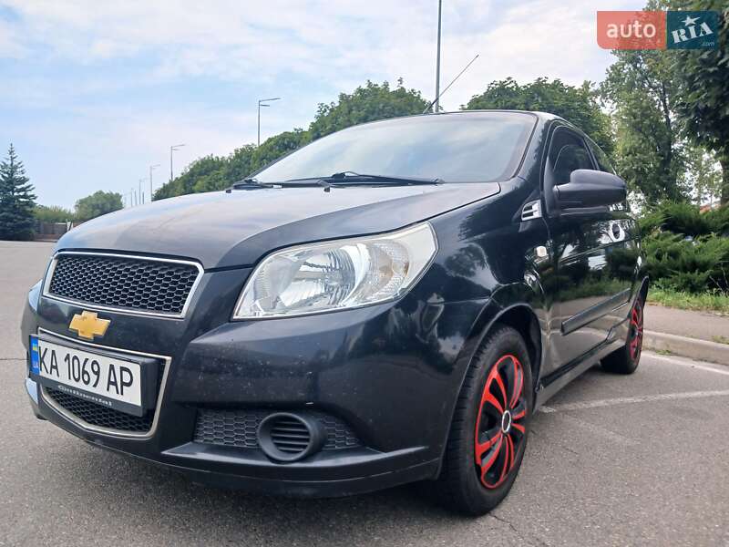 Хэтчбек Chevrolet Aveo 2008 в Киеве