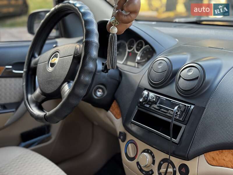 Седан Chevrolet Aveo 2007 в Черкассах