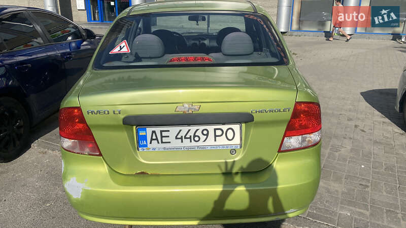 Седан Chevrolet Aveo 2005 в Днепре