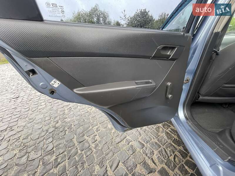 Седан Chevrolet Aveo 2007 в Луцьку