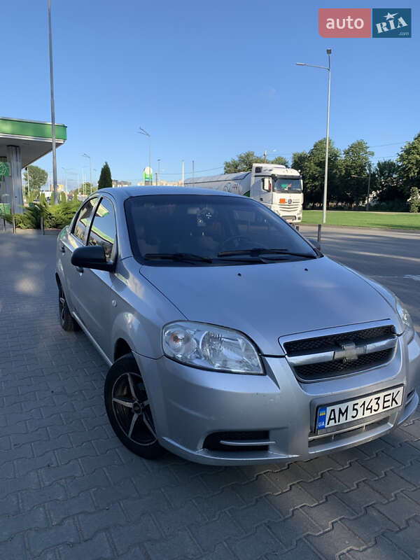 Седан Chevrolet Aveo 2006 в Житомире