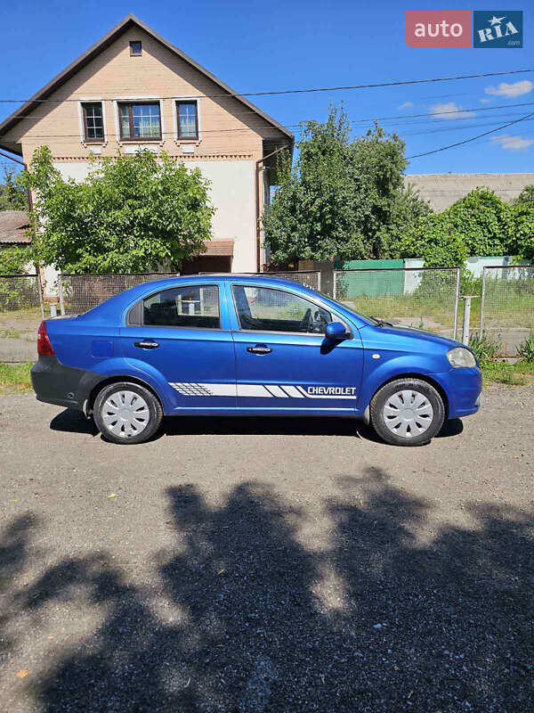 Седан Chevrolet Aveo 2008 в Києві