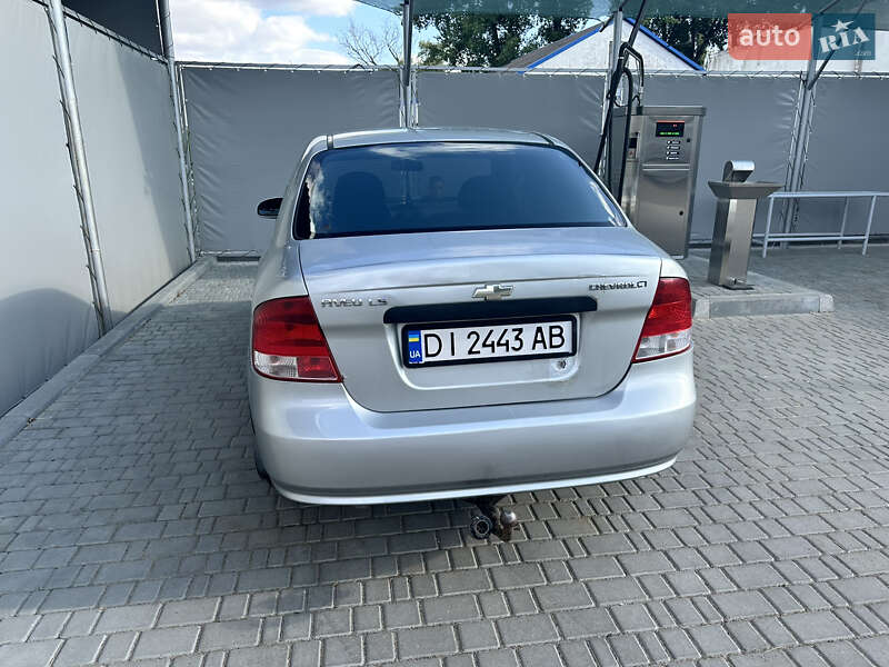 Седан Chevrolet Aveo 2004 в Коцюбинском