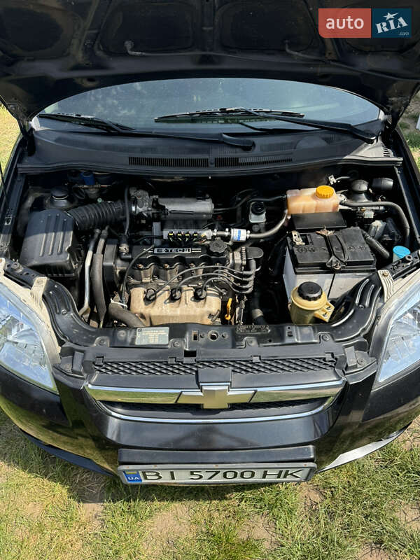 Седан Chevrolet Aveo 2007 в Полтаве