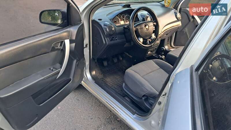 Седан Chevrolet Aveo 2008 в Вышгороде