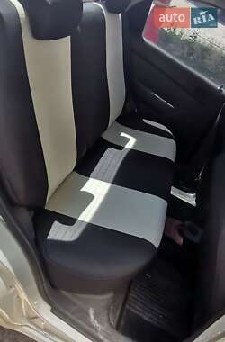 Седан Chevrolet Aveo 2008 в 