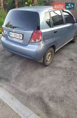 Хэтчбек Chevrolet Aveo 2006 в 