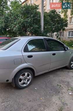 Седан Chevrolet Aveo 2006 в Харькове
