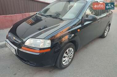 Седан Chevrolet Aveo 2004 в Днепре