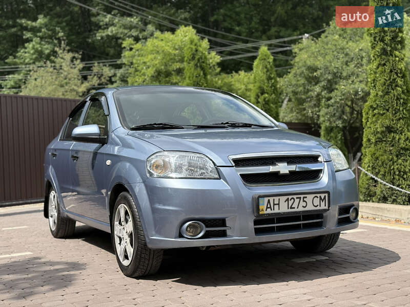 Седан Chevrolet Aveo 2007 в Косове