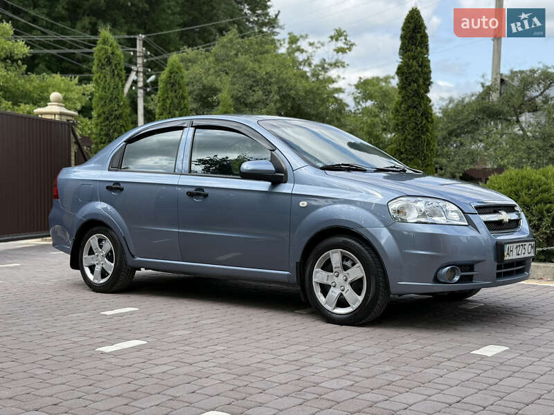 Седан Chevrolet Aveo 2007 в Косове