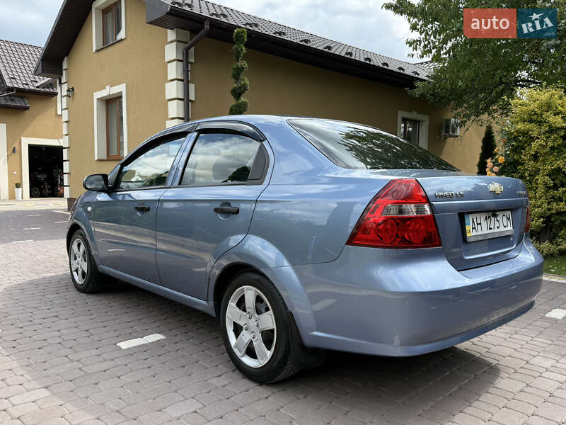 Седан Chevrolet Aveo 2007 в Косове