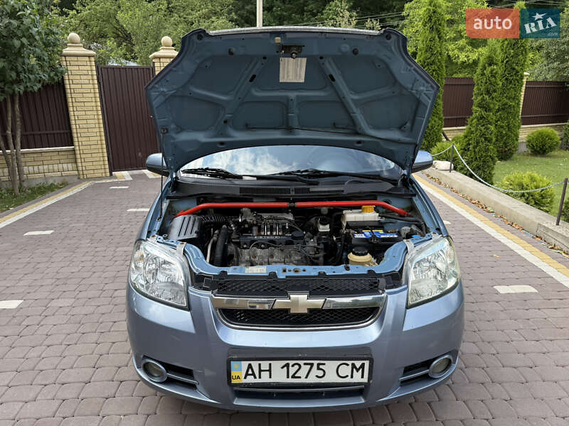 Седан Chevrolet Aveo 2007 в Косове