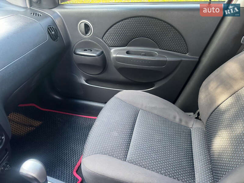 Хэтчбек Chevrolet Aveo 2008 в Харькове