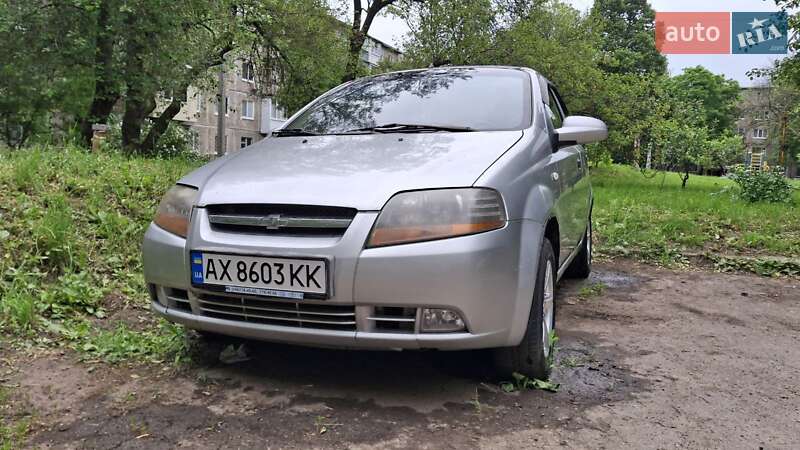 Седан Chevrolet Aveo 2005 в Харькове