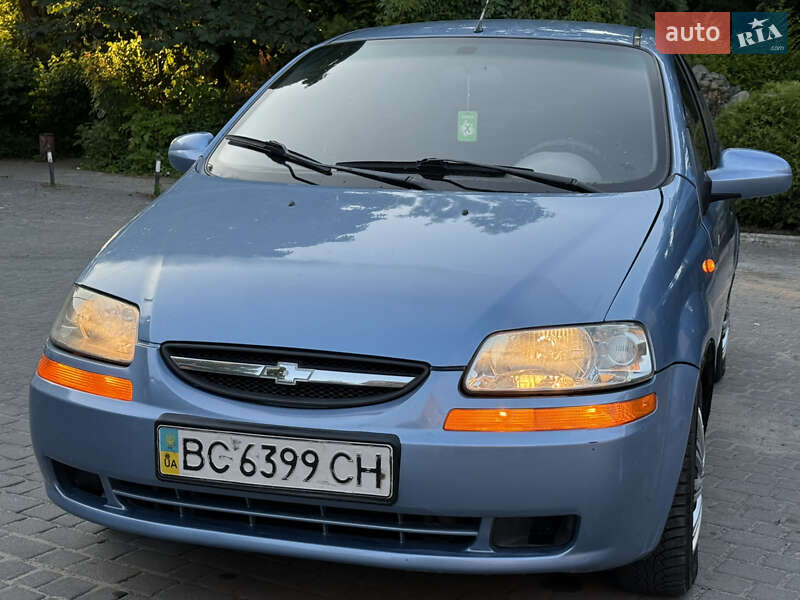 Седан Chevrolet Aveo 2004 в Львове