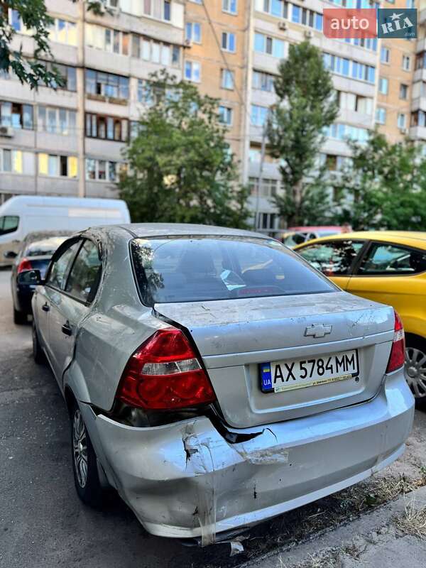 Седан Chevrolet Aveo 2006 в Киеве