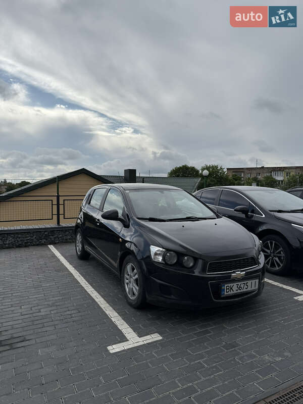 Хэтчбек Chevrolet Aveo 2012 в Ровно