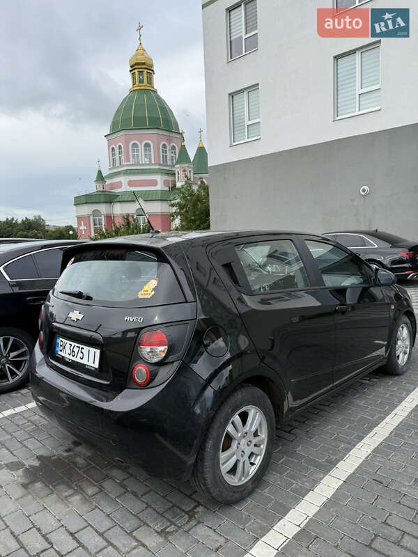 Хэтчбек Chevrolet Aveo 2012 в Ровно
