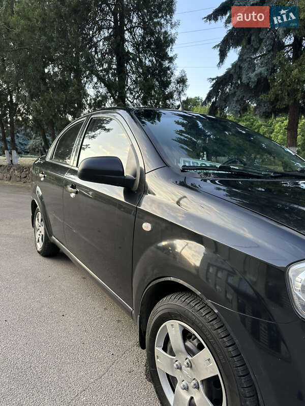 Седан Chevrolet Aveo 2007 в Новой Одессе