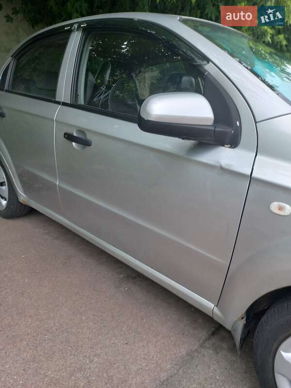Седан Chevrolet Aveo 2007 в Киеве