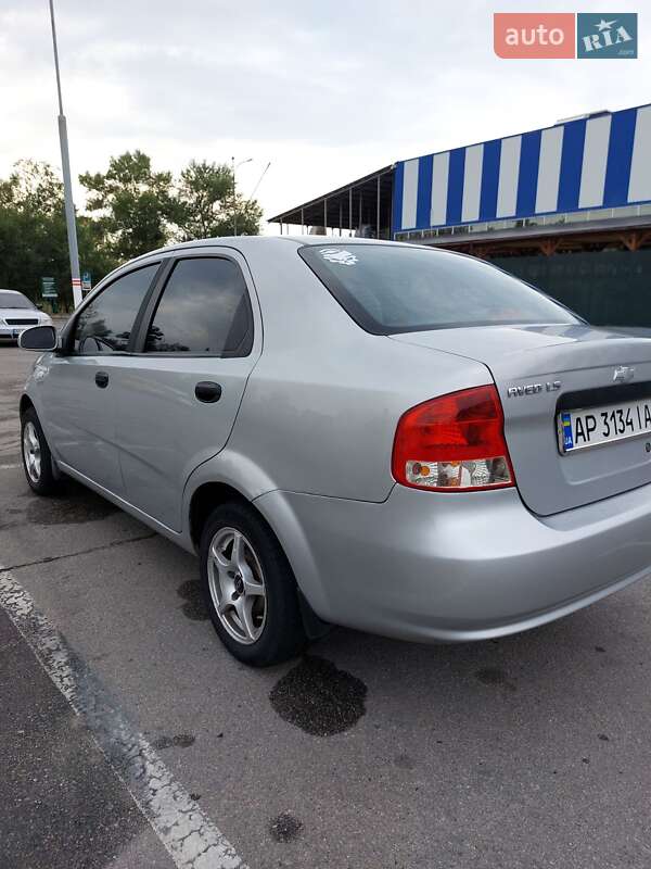 Седан Chevrolet Aveo 2005 в Запорожье