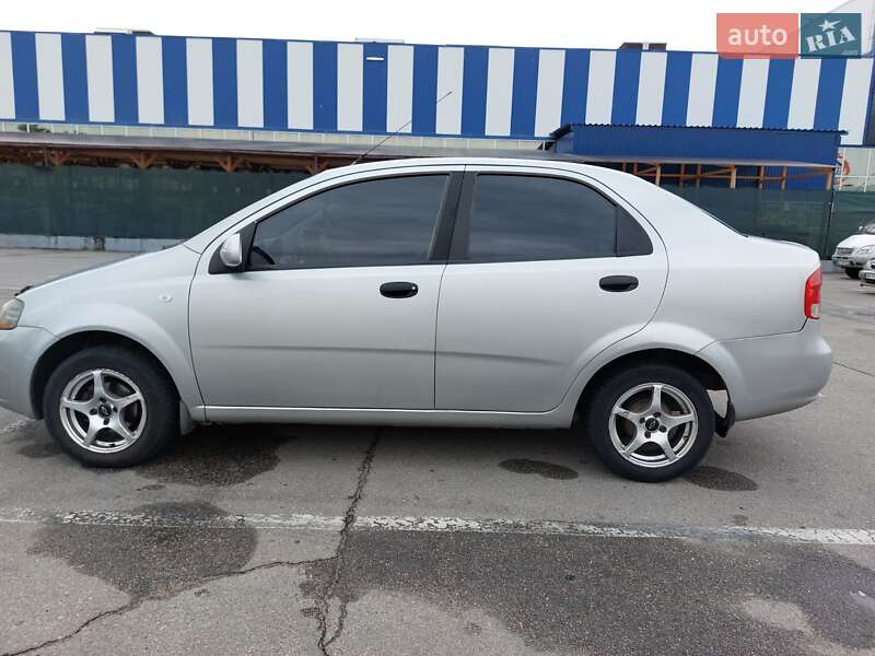 Седан Chevrolet Aveo 2005 в Запорожье