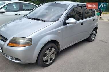 Хэтчбек Chevrolet Aveo 2006 в 